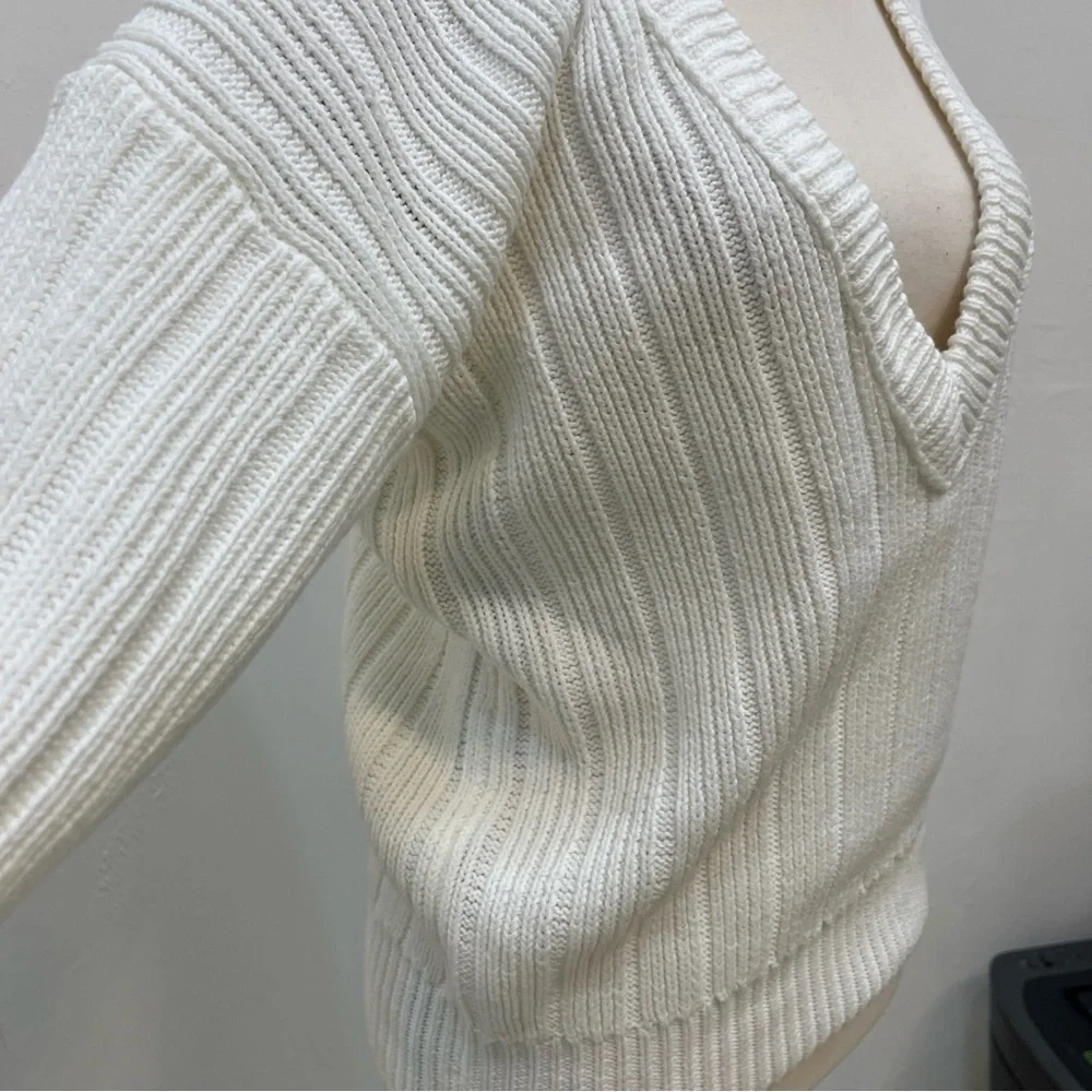 In Between Women White Knit Sweater Size S Oversized‎